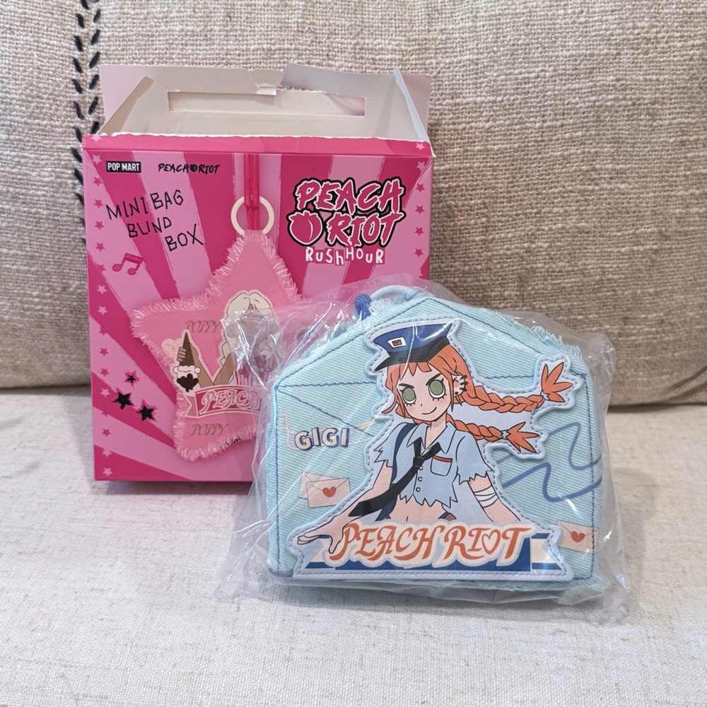 BRAND NEW Peach Riot Rush Hour Series - Mini Bag Blind Box - Gigi Mail Delivery